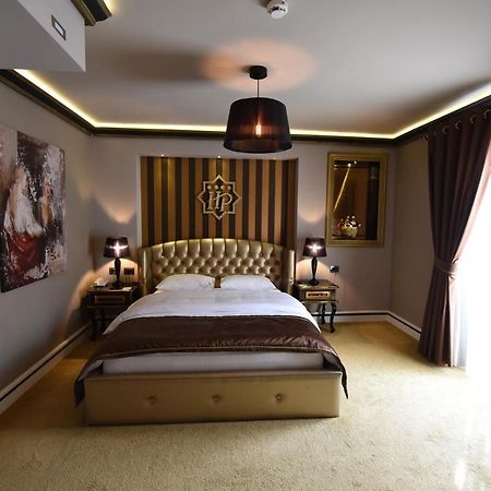 Hotel Hymeti'S Palace Pogradec Kültér fotó